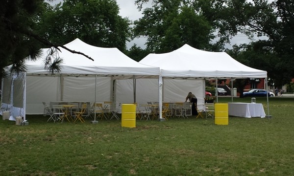 6m-x-12m-marquee-in-the-park-600x360